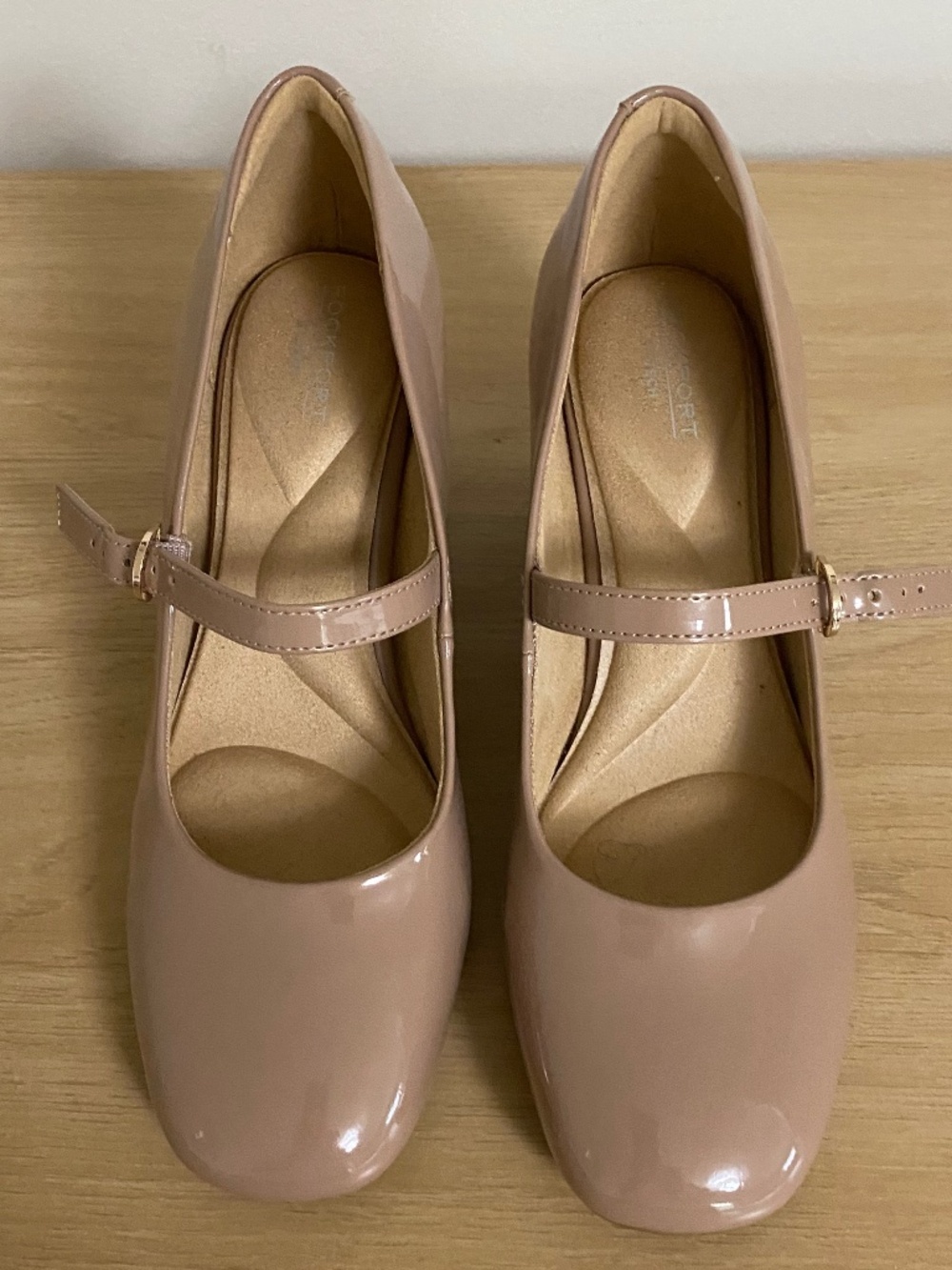 Rockport Xena Tan Mary Janes, 6.5